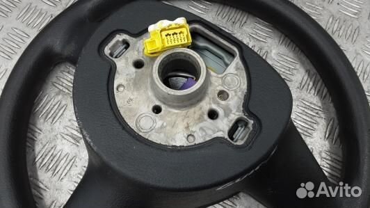 Рулевое колесо volkswagen golf plus (GUK01JZ01)