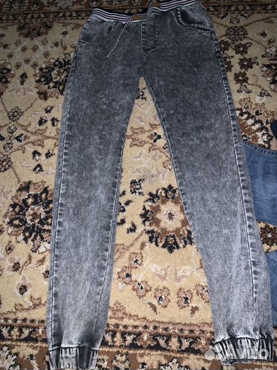 Продам джинсы