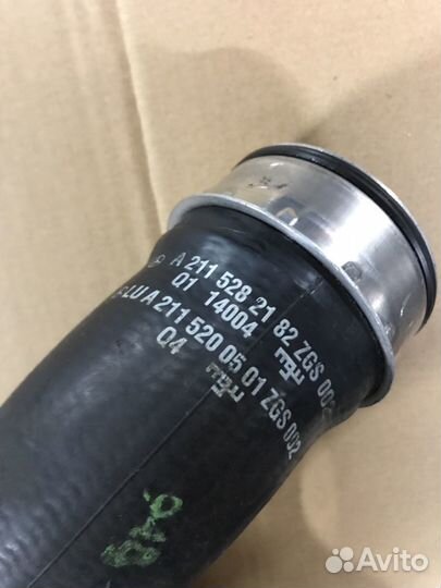 Мерседес 211 патрубок интеркуллера