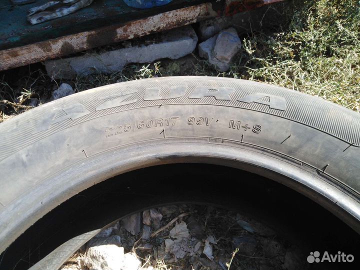 Zeta Azura 225/60 R17