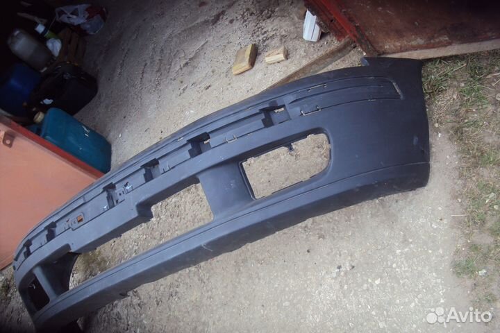 Бампер Мицубиси Каризма