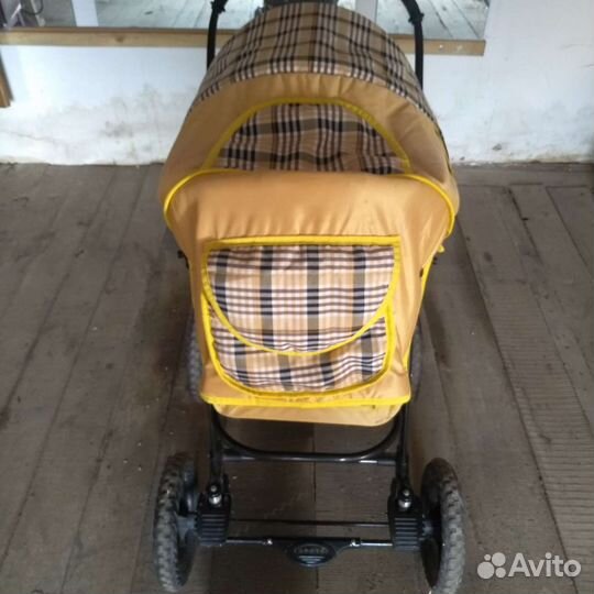 Прогулочная коляска