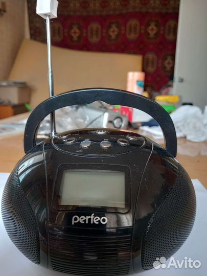 Переносная стерео магнитола Perfeo