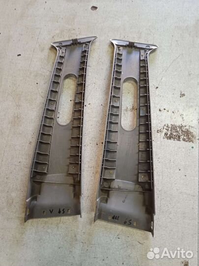 Верхняя накладка средней стойки. Hyundai Sonata 4