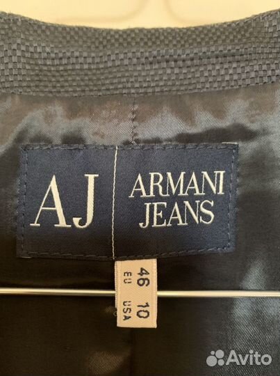 Пиджак Armani Jeans короткий. Оригинал