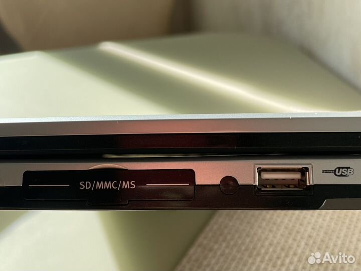 Портативный dvd плеер bbk DL3103SI