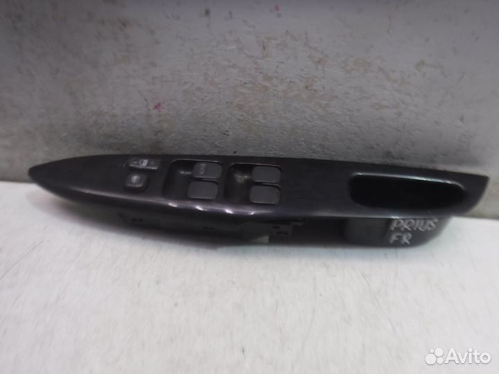 Блок управления стеклоподъемниками Toyota Prius