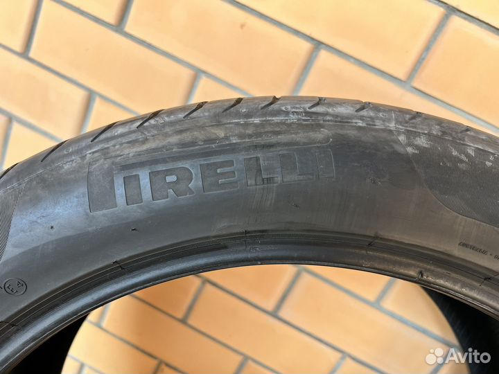 Pirelli P Zero 295/40 R21