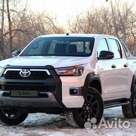 Toyota Hilux 4.0 AT, 2021, 318 км
