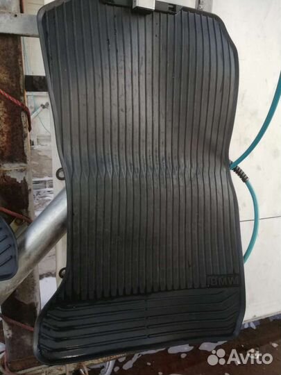 Резиновый коврики бмв f 01. F02. F04