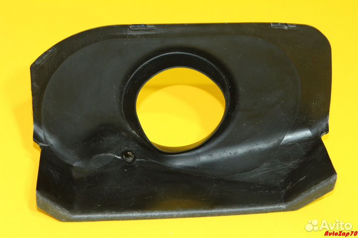 S500 W222 Поддон лючка топливного бака