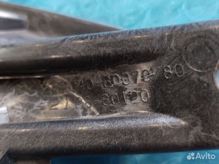 Накладка птф Ленд Крузер 200 NEW 2012-2015 левая