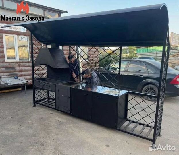 Мангал с крышей