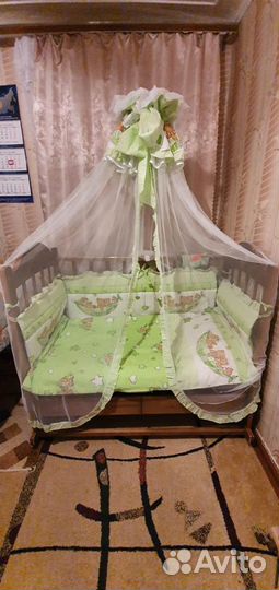 Кроватка в комлекте с принадлежностями