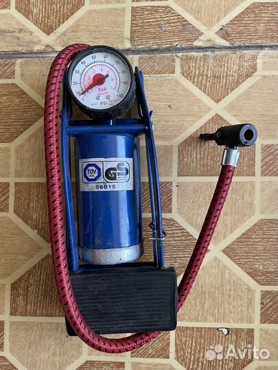 Насос нажимной автомобильный