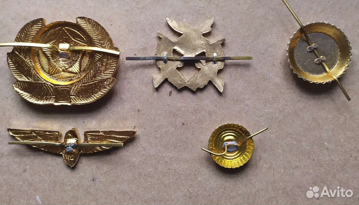 Кокарды разные