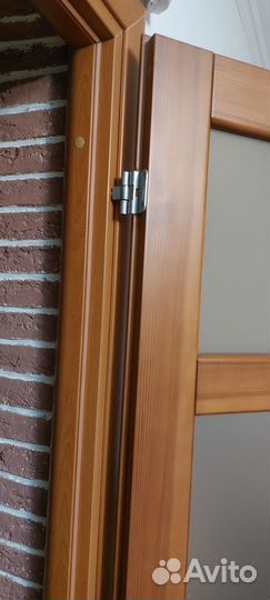 Дверь из натурального дерева