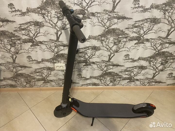 Электрический самокат ninebot