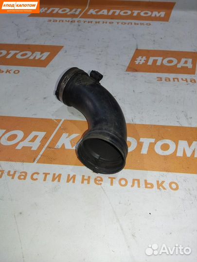 Патрубок воздушного фильтра Opel Vectra C 90530770