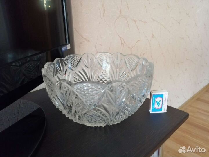 Хрустальные вазы