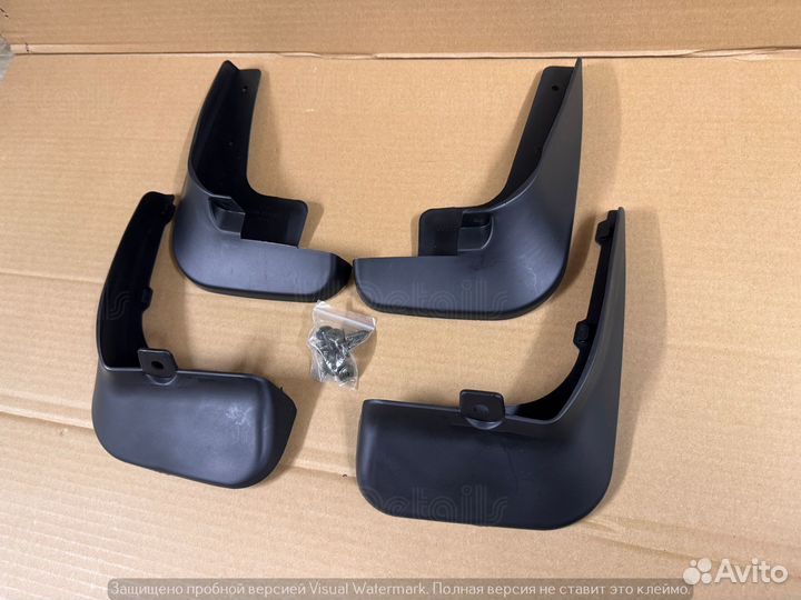 Брызговики комплект Nissan NV200 с 2009г