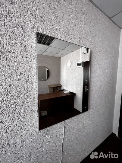 Зеркало с LED подсветкой в металлической раме