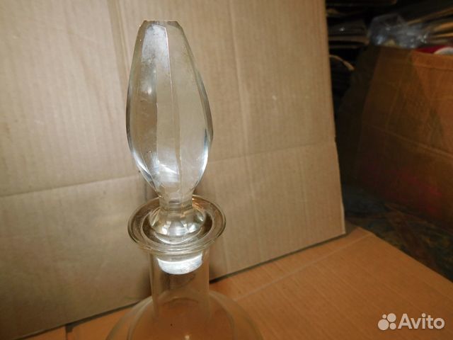 Старинный, стеклянный, водочный графин СССР