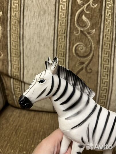 Игрушка Зебра, издает звуки