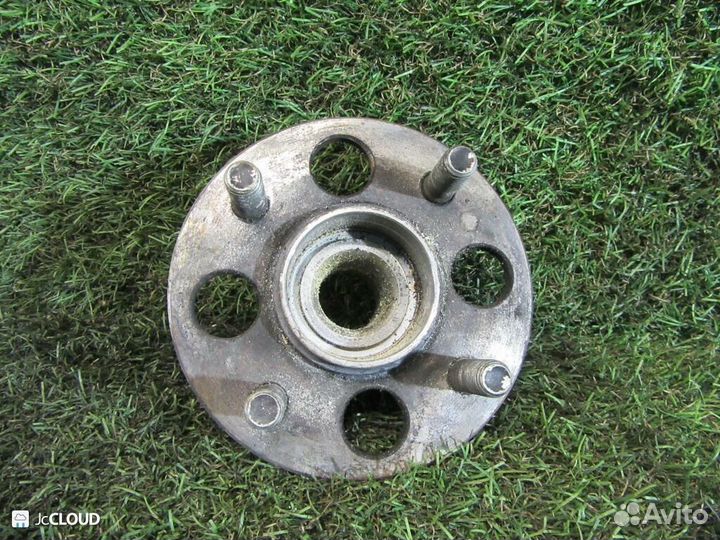 Ступица на honda FIT GD1 L13A