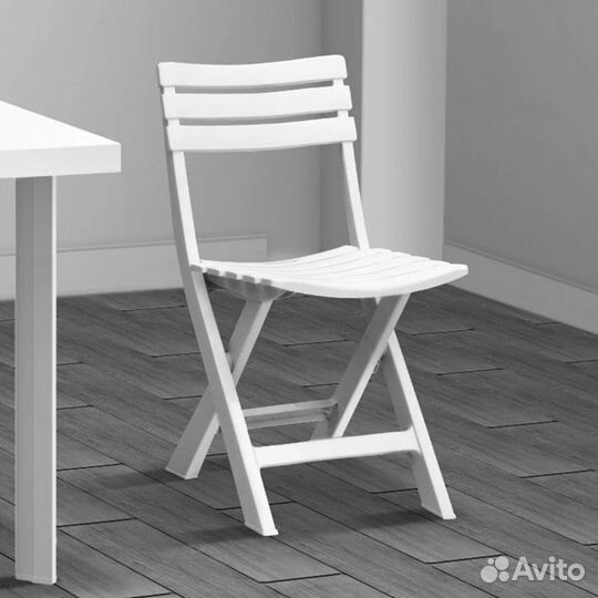 Стул складной белый из Италии
