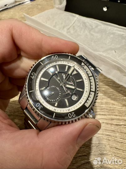Наручные часы Steinhart