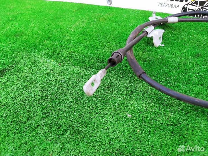 Трос стояночного тормоза Ford Mustang