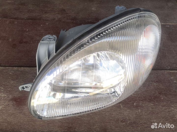 Фара передняя левая Ланос