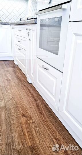 Кухонный гарнитур «Aura» на заказ