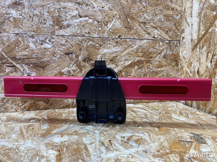 Знак аварийной остановки Audi A4 B9 2016 8T0860251