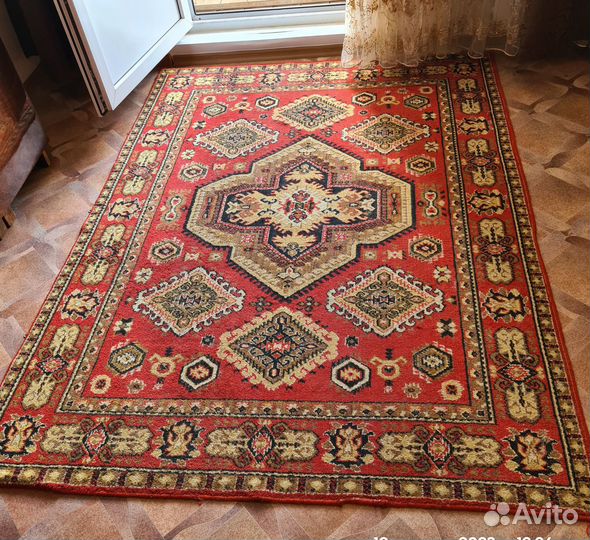 Ковёр шерстяной