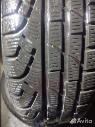 R16 Pirelli Winter Sottozero 210 Serie II 205/60, PCD 5x100 DIA 57.1