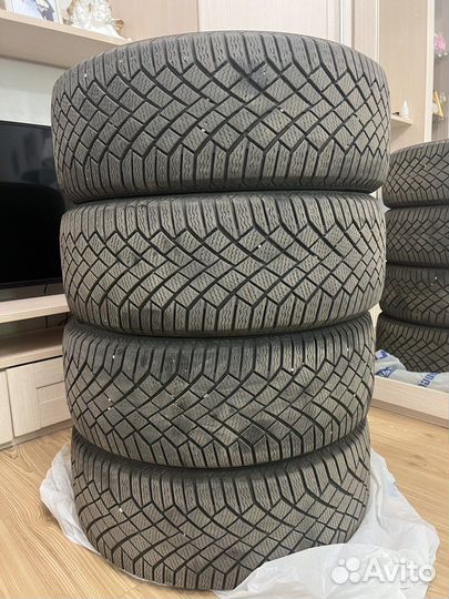 Continental ContiVikingContact 7 235/55 R18 104T