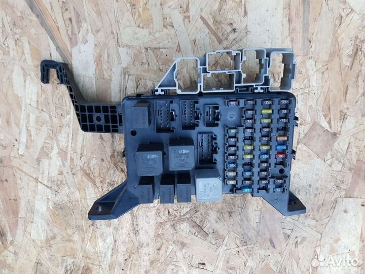 Блок предохранителей Форд Мондео 3 Ford Mondeo 3