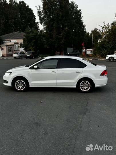 Volkswagen Polo 1.6 AT, 2013, 218 000 км