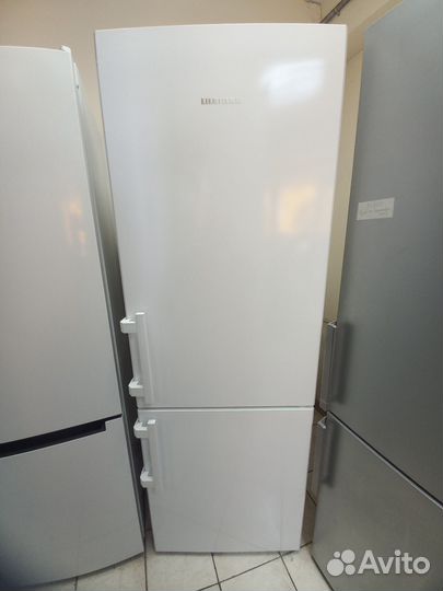 Холодильник Liebherr. Широкий