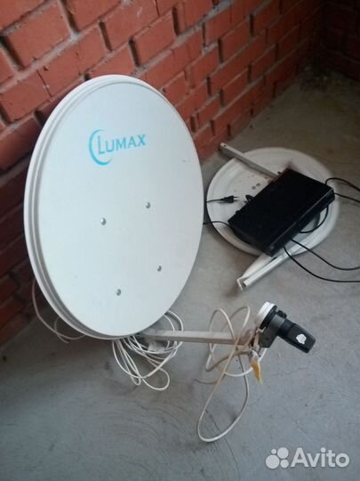 Антенна спутниковая lumax с приставкой НТВ+ humax