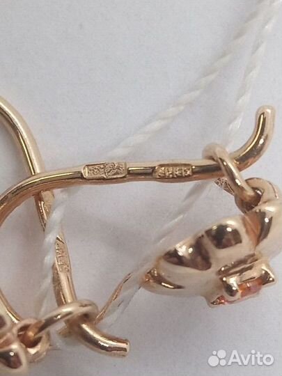 Серьги с синтетическим камнем Золото