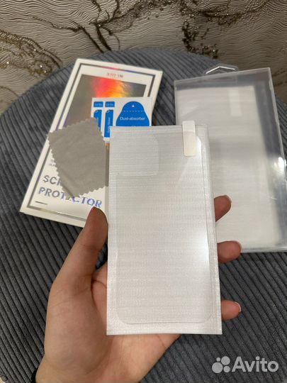 Защитное стекло iPhone 12