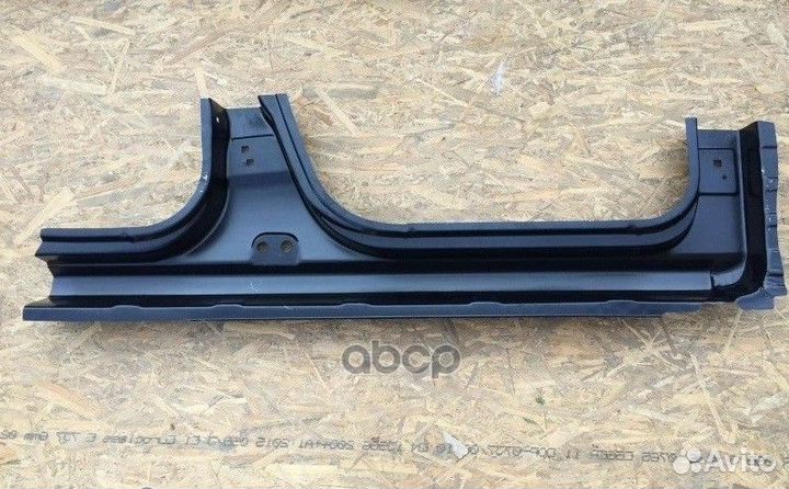 Порог кузова лев. (мет) 764613168R renault