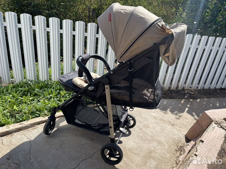 Детская прогулочная легкая коляска