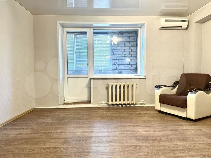2-к. квартира, 50 м², 1/2 эт.