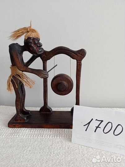 Интерьерные статуэтки фигурки