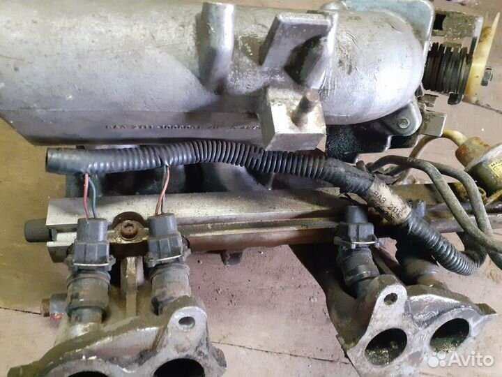 Впускной коллектор ваз 2111-1008031-20