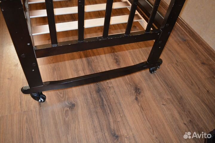 Кроватка детская